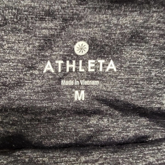 Athleta Quest Chaturanga Capri Gray Women's Size Medium Leggings 212387 $64 - Picture 2 of 10